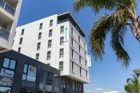 Holiday Inn Express Ajaccio, an IHG Hotel Отели в г. Аяччо