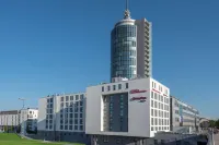 Hampton by Hilton Munich City Centre West Hotels near Sitzbank (mit Mülleimer)