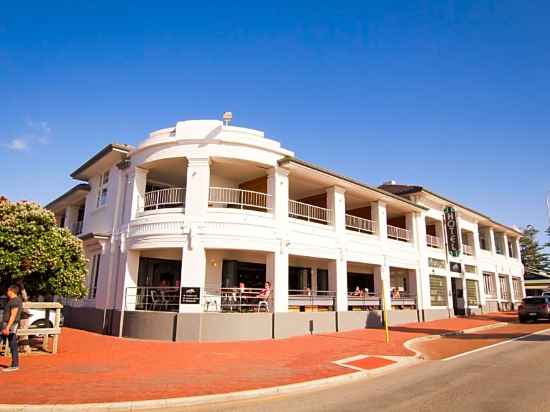 Cottesloe Beach Hotel Hotel Exterior