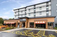 Premier Inn Winnersh Hotel Hotels near Mollison Way Play Area