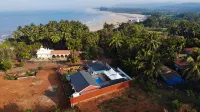 The Happy Cabins Hotels near Mirya beach