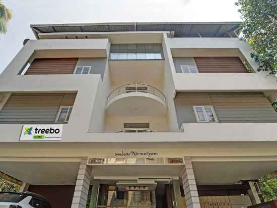 Treebo Sreepathi Nirmalyam 400 MTS from Guruvayoor Temple Hotel Exterior