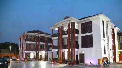 Macoba Luxury Apartments Hotels near Asafo Market