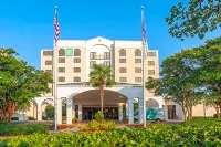 Embassy Suites by Hilton Columbia Greystone Hotel berhampiran Hebrew Benevolent Society Cemetery