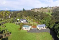 Auckland Country Cottages