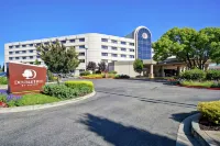 DoubleTree by Hilton Pleasanton at the Club Hotels near Kohl's