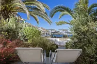 Mykonos Ammos Hotel - Small Luxury Hotels of the World Hoteles cerca de Pequeña Venecia