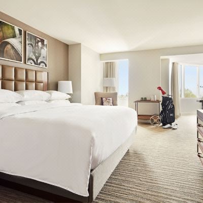 Deluxe King Room Lansdowne Resort and Spa Promo Code