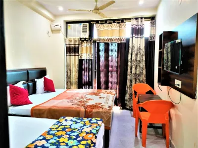 Hotel Star Light Near Nizamuddin Station Hotels in Delhi