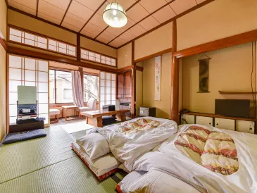 Takaraya Ryokan