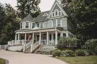 The Ginkgo Tree Hotels in Mount Pleasant