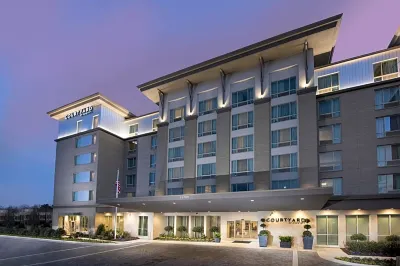 Courtyard Atlanta Alpharetta/Avalon Area Hotels near Staples