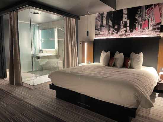 Grand Times Hotel Laval - Centropolis Rooms