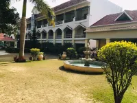 Le Roi Corbett Hotels near Girija Devi Temple