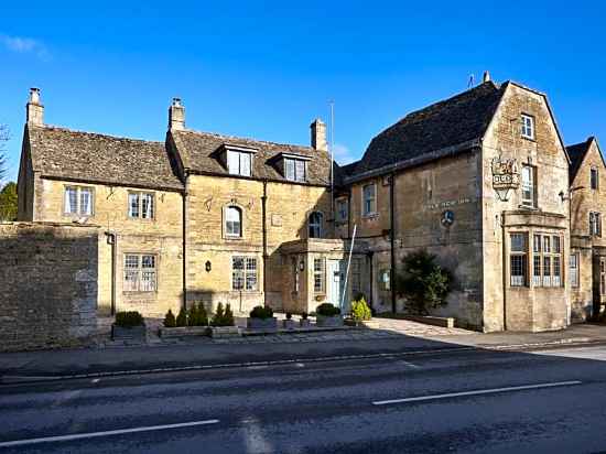 The Old New Inn Hotel Exterior