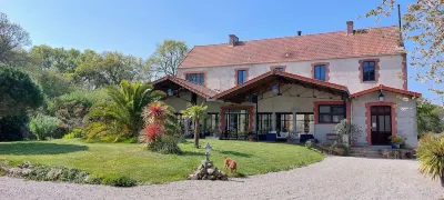 Laiterie de Tocqueville B&B Hotels in Saint-Vaast-la-Hougue