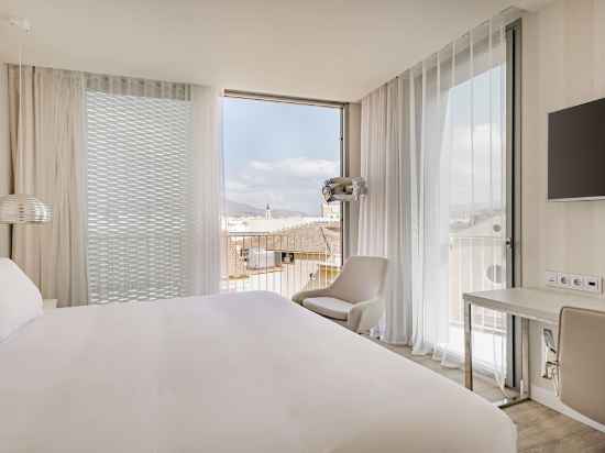 NH Malaga Rooms