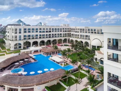 Marriott Cancun, An All-Inclusive Resort Hotels in Cancun