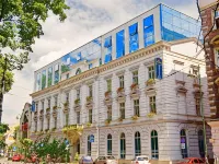 Best Western Plus Krakow Old Town Отели рядом с достопримечательностью «Усадьба Яна Матейко»