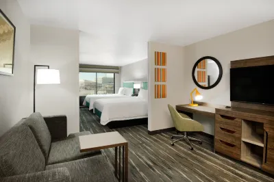 Hampton Inn & Suites Las Vegas/Henderson Hotels near Zumiez