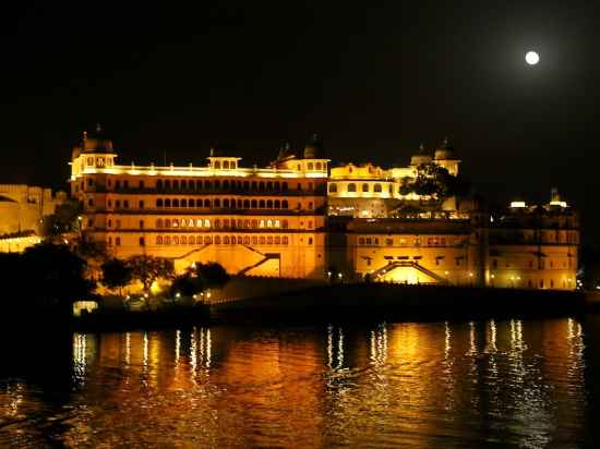 Taj Lake Palace Udaipur Hotel Exterior