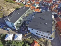 Hotell Kungshamn Suites Hotels near Sten-kuliga promenaden