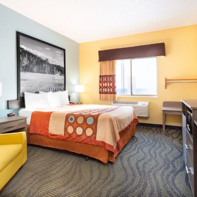 Queen Room-Mobility Accessible-Non-Smoking Super 8 by Wyndham Kokomo Promo Code