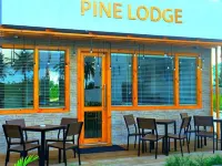 Pine Lodge Maldives Hotel di Hulhumale