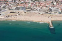 Wot Costa da Caparica Hotels near 25 de Abril Bridge