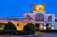 Super 8 by Wyndham Huntersville/Charlotte Area