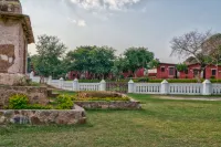 Bundelkhand Riverside Hotels near Shri Ram Raja Mandir