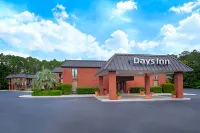 Days Inn by Wyndham Statesboro Hotels near Enmarket