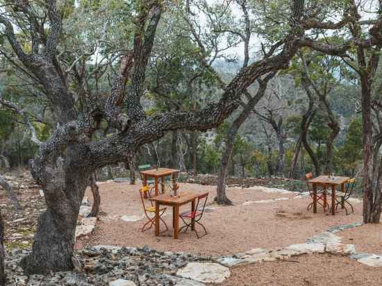 Collective Hill Country Retreat Hotel Exterior