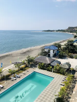 EM Royalle Hotel & Beach Resort Hotels near Immuki Island