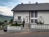 Gästezimmer Bernkastel - Gästehaus Barbara Hotels in Wintrich