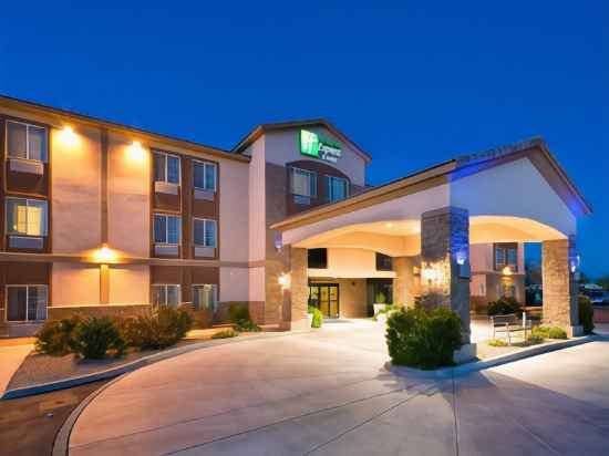 Holiday Inn Express & Suites Casa Grande Hotel Exterior