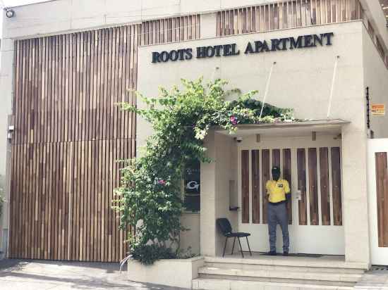 Roots Hotel Apartments Abidjan Hotel Exterior