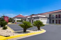 Red Roof Inn & Suites Statesboro - University