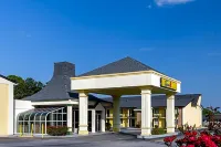 Super 8 by Wyndham McDonough GA Hotels near McDonough West Plaza