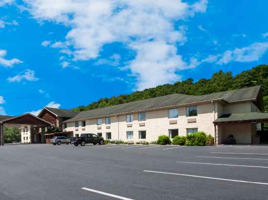 SureStay Plus Hotel by Best Western Berkeley Springs Hotel Exterior