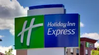 Holiday Inn Express Conyers Hotels near KAY Jewelers