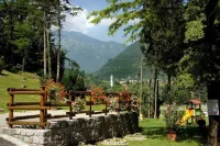 Albergo Ristorante "Il Castellino" Hotel a Castione della Presolana