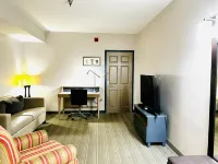 Radiant Inn and Suites Rutherford County Historical Society周辺のホテル