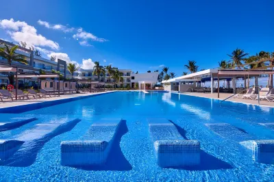 Riu Palace Mauritius - All Inclusive - Adults Only Отели рядом с достопримечательностью «Блу Бэй Бич»