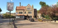 The Strutt Arms Hotels in Horsley