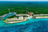 InterContinental Hotels Presidente Cozumel Resort Spa Hotels near Deja Vu Leather & Jewelry