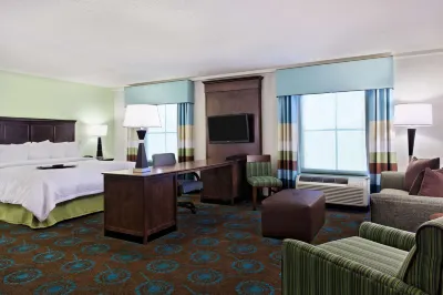 Hampton Inn & Suites Orlando-North/Altamonte Springs Hotels near Cranes Roost Park