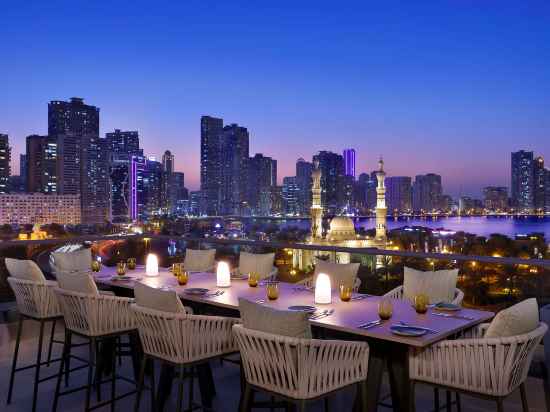 DoubleTree by Hilton Sharjah Waterfront Hotel & Residences Dining/Meeting Rooms