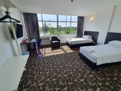 Riverine Garden Hotel Hotels near Pantai Teluk Mak Nik