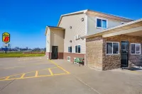 Super 8 by Wyndham Fort Madison Hotels in Nauvoo